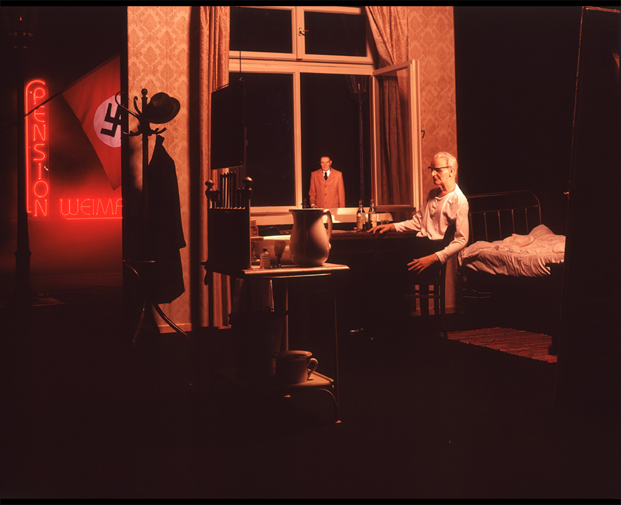 VATERBILDER | FATHERPICTURES - Part II - Der Vertrag / The contract- 2004 ©  Burkhard Philipp von Harder